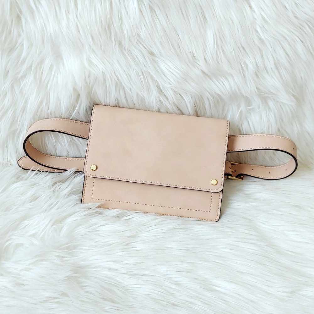 Express Pale Pink Compact Belt Bag